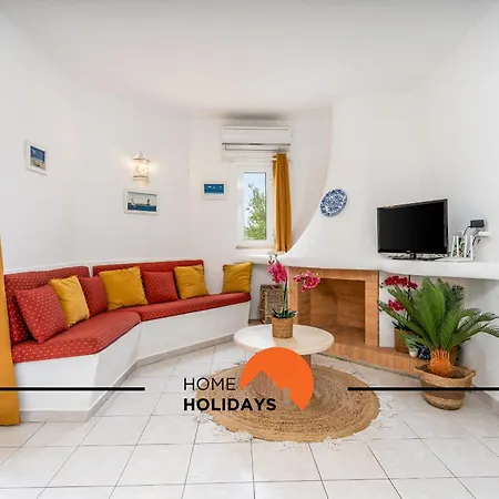 #174 2br Quiet Area Lejlighed Albufeira