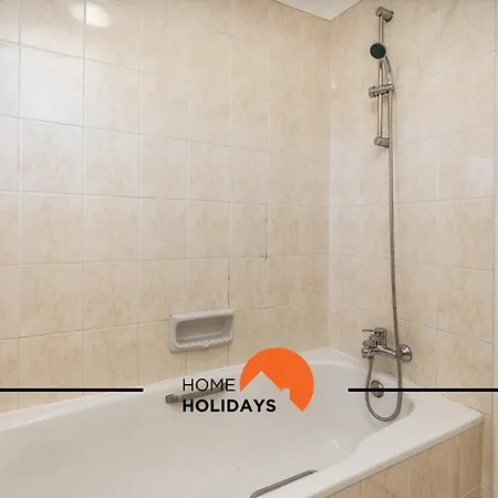 #174 T2 Em Zona Tranquila By Holidays *